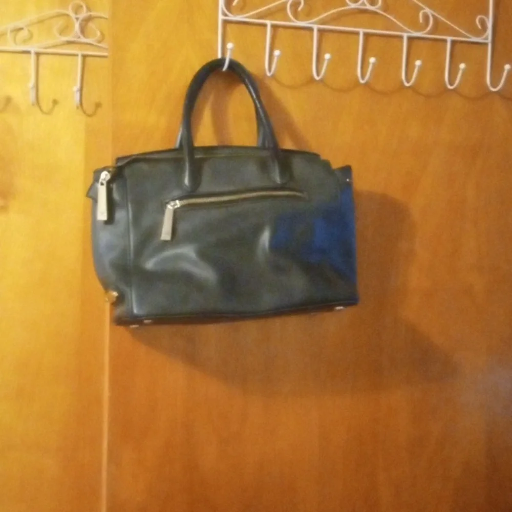 Handbag - Picture 2 of 5